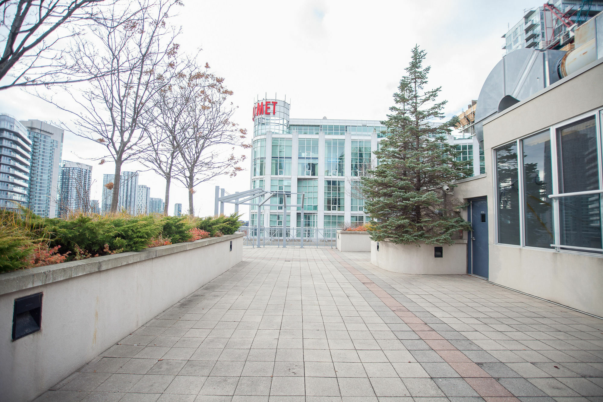 Red Maple Suites - Icon Toronto Exterior photo